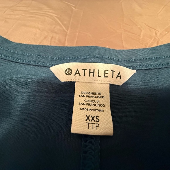 NWOT Athleta Blue/Green Teal Long Sleeve Activewear Tee Size XXS - Picture 4 of 8